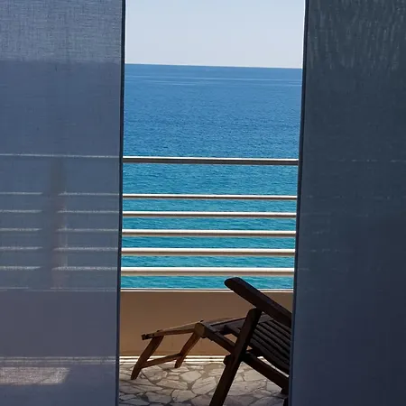 Front Bord De Cote D'azur Florentina Sea View French Riviera Proche Monaco Montecarlo Superb Мантон